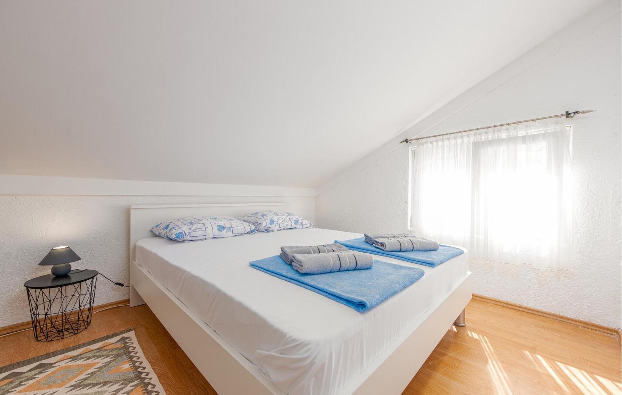 Nice Apartment In Potocnica With House Sea View Borovici Экстерьер фото